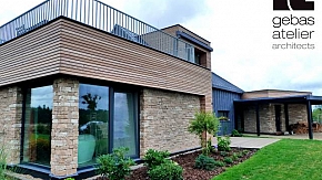 Das Haus von Gebas atelier überzeugt optisch durch seine elegante Architektur.
