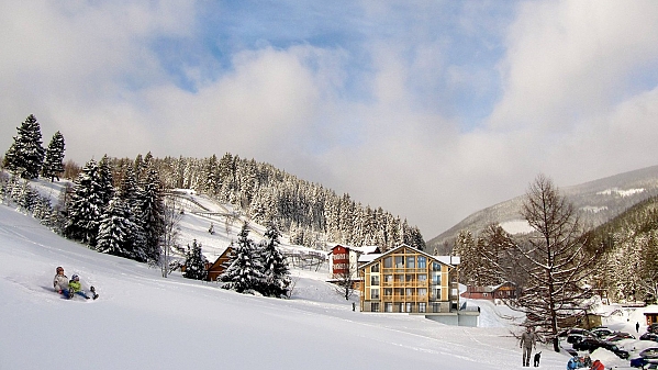 Apartmenthaus Kovárna (die Schmiede) in Pec pod Sněžkou
