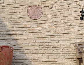 Sonnenuhr
