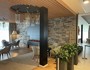 Gespaltener Sandstein