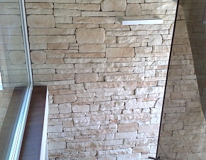 Gespaltener Sandstein